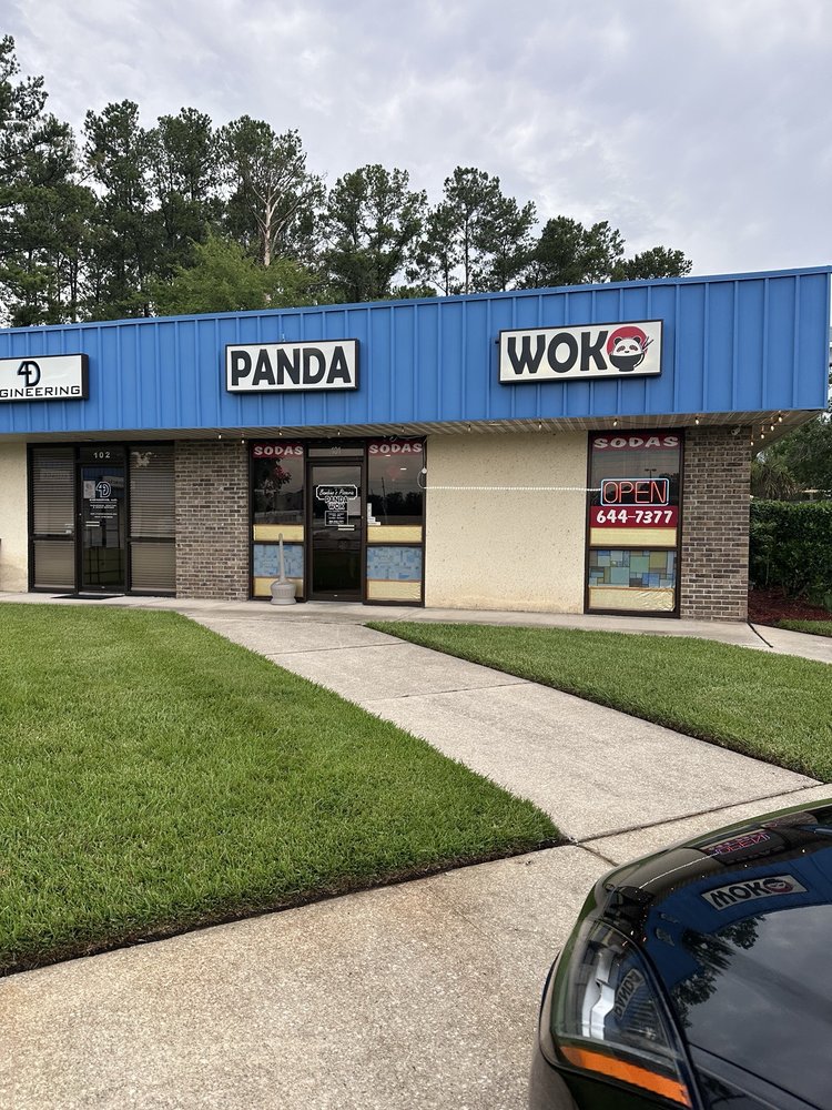 Panda wok Logo