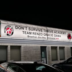DON'T SURVIVE THRIVE ACADEMY TEAM RENZO GRACIE OAMA