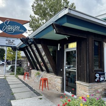 Sawyer & Co - Diners Near Me - Austin, Texas Sawyer & Co - Diners Near Me - Austin, Texas
