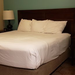 Bedroom with dressers