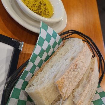 Piatanzi - Complimentary bread with oil - Italian Near Me - Albuquerque, New Mexico