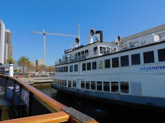 Broadway Pier/Port Pavilion by null