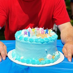 Amy’s Bakery - Ocean and beach cake