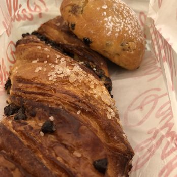 Paillard - Chocolate twist and apricot brioche - Bakeries Near Me - Quebec City, Quebec Paillard - Chocolate twist and apricot brioche - Bakeries Near Me - Quebec City, Quebec