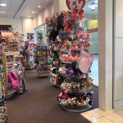 Claire's - Ty