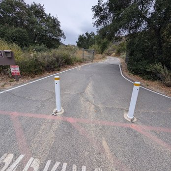 O'Neill Regional Park - Entrance to dog hike - Parks Near Me - Trabuco, California