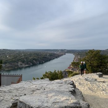 Covert Park At Mount Bonnell - Lake Austin obove - Hiking Near Me - Austin, Texas