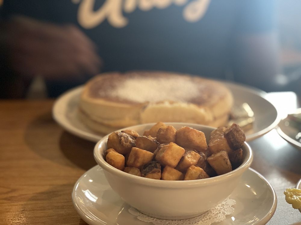 BRICK & SPOON MOBILE Updated September 2024 381 Photos & 358