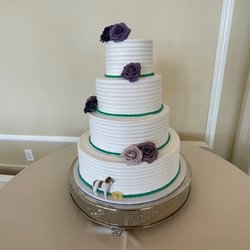 DiMare Pastry Shop - Our wedding cake!