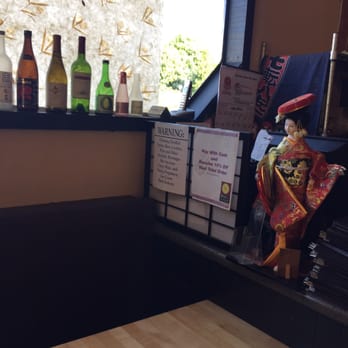 Kiku Sushi - Pay cash 10% off  that's sounds really good!!! - Japanese Near Me - Berkeley, California