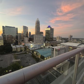 Fahrenheit Charlotte - New American Near Me - Charlotte, North Carolina Fahrenheit Charlotte - New American Near Me - Charlotte, North Carolina