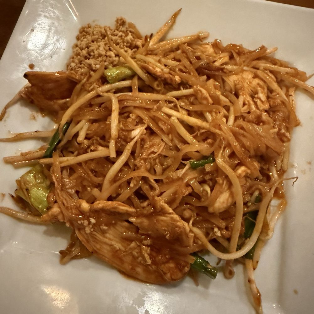 Rice Factory - Chicken Pad Thai - Thai Near Me - Milltown, New Jersey