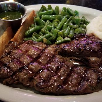 Casa Colombia - Steak, mashed potatoes and fried yams. The green chimichurri sauce made the steak amazing. - Colombian Near Me - Austin, Texas Casa Colombia - Steak, mashed potatoes and fried yams. The green chimichurri sauce made the steak amazing. - Colombian Near Me - Austin, Texas