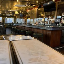 GS Steamers Bar & Grill