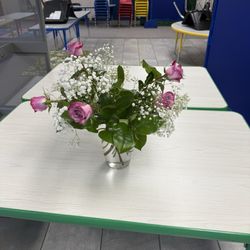 Angel Garden Flowers & Gifts - Horrible arrangement!!!