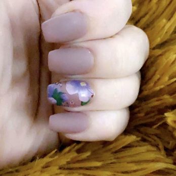 Nails Beautique and Spa - Dip Nails - Nail Salons Near Me - Saint Charles, Missouri