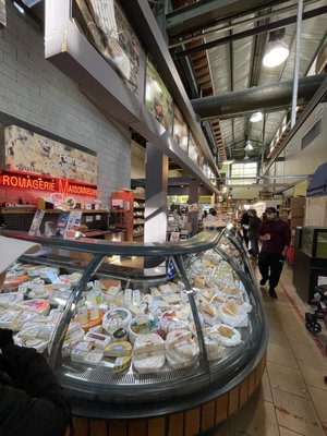 Maisonneuve Market by null