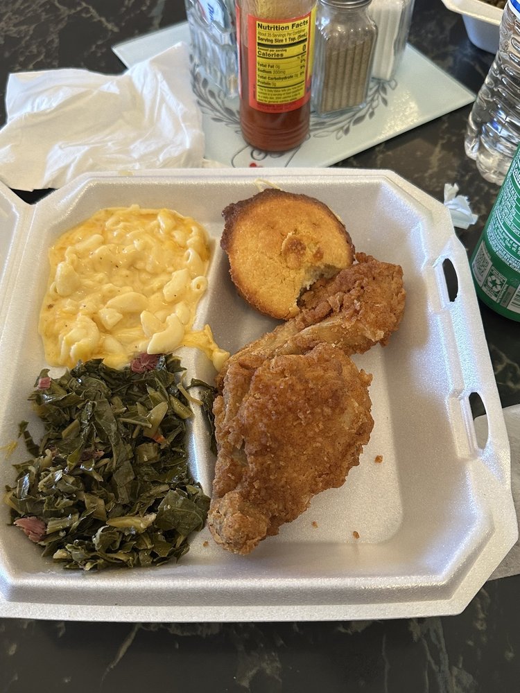 Food from Bettina's Soulfood Kitchen