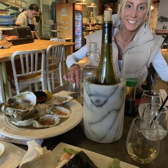 Penn Ave Fish Company - Oysters and Sushi Handroll. - Sushi Bars Near Me - Pittsburgh, Pennsylvania
