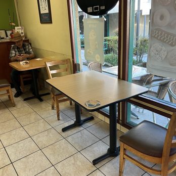 Hole-N-One Donuts & Bagels - Donuts Near Me - Murrieta, California