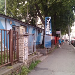 Street Outlet