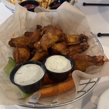 Ranalli's Pizza Bar - West Loop - Jumbo Chicken Wings - Pizza Near Me - Chicago, Illinois Ranalli's Pizza Bar - West Loop - Jumbo Chicken Wings - Pizza Near Me - Chicago, Illinois