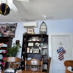 Lighthouse Bakery - Kitschy interior