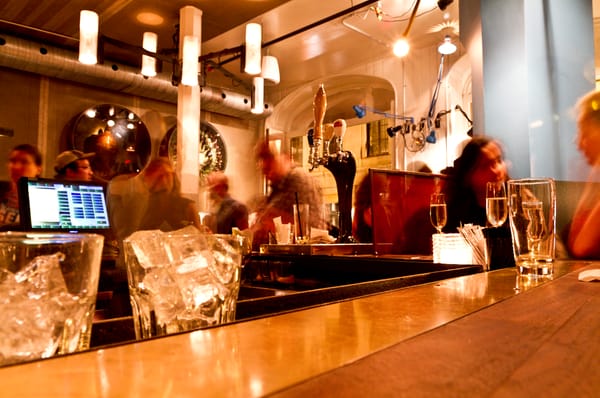 Philemon Bar by null