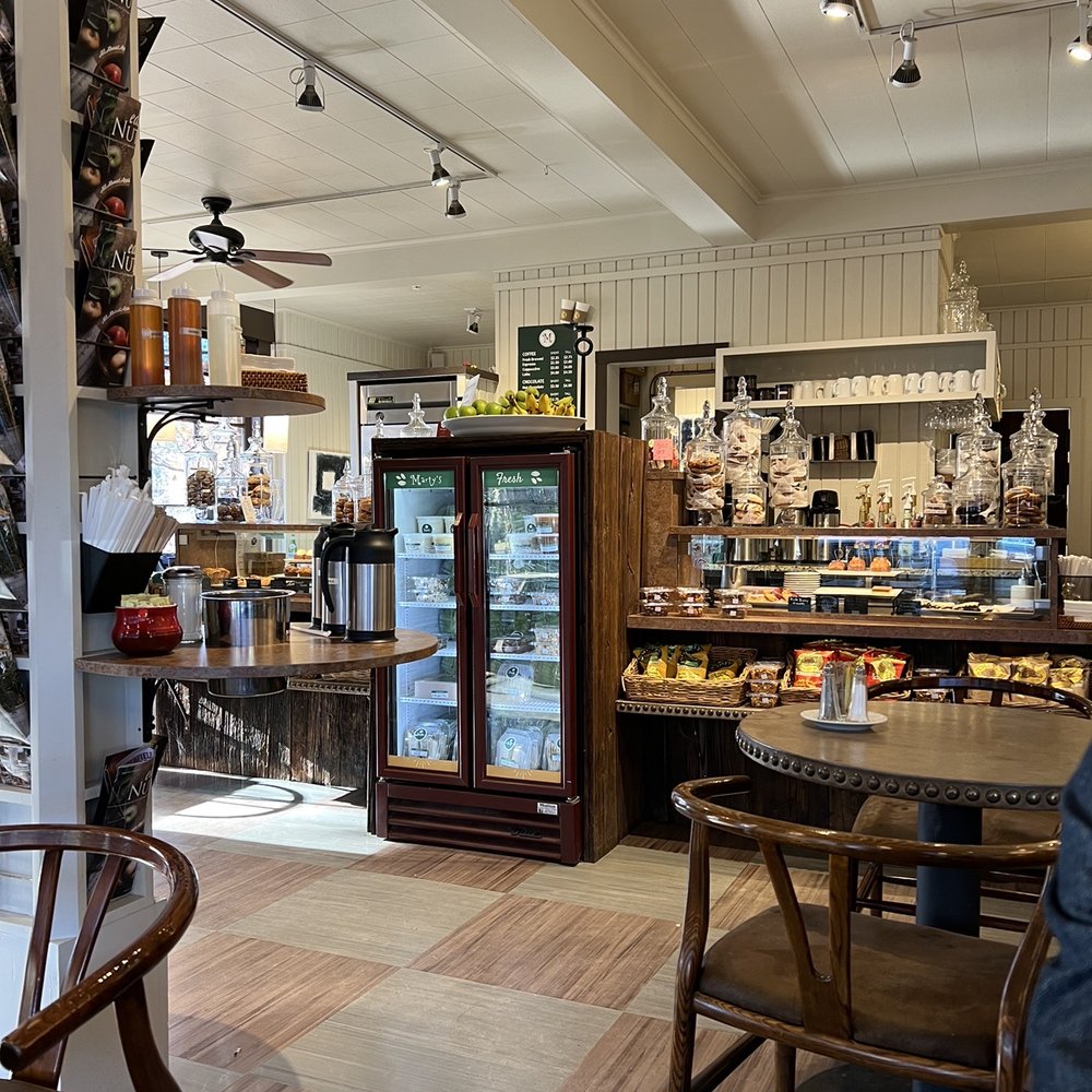 Marty's Cafe - Inside - Cafes Near Me - Washington, Connecticut