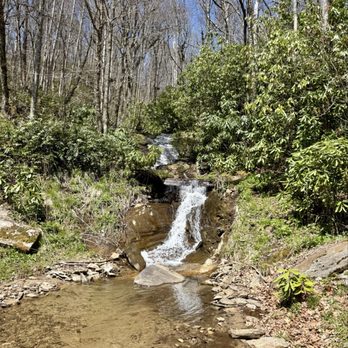 Cataloochee Guest Ranch - Salamander falls - Vacation Rentals Near Me - Maggie Valley, North Carolina