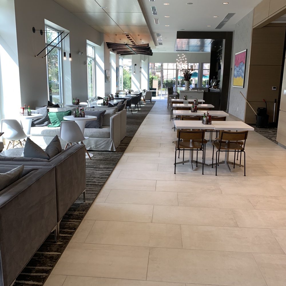 Hyatt Place - Dining and bar area - Hotels Near Me - Destin, Florida Hyatt Place - Dining and bar area - Hotels Near Me - Destin, Florida