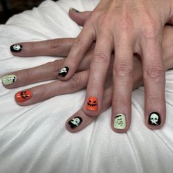 Suarez Skin And Nails