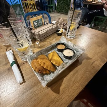 Ciudad Bonita - Colombian Near Me - North Charleston, South Carolina