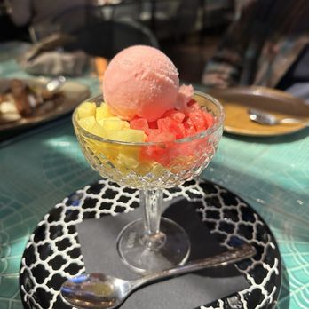 Modí - Sorbet and fruit cup dessert - Italian Near Me - San Francisco, California