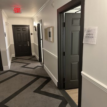 Kimpton Brice Hotel - Hotels Near Me - Savannah, Georgia Kimpton Brice Hotel - Hotels Near Me - Savannah, Georgia