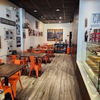 Empanada Harry's Bakery and Cafe - Venezuelan Near Me - Miami, Florida Empanada Harry's Bakery and Cafe - Venezuelan Near Me - Miami, Florida