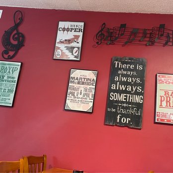 Big Bad Wolf Smokehouse Grill - Barbeque Near Me - Mount Juliet, Tennessee