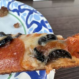 I don't normally write reviews but like, how could I not after this. This is a whole damn fly in my pizza... I don't normally write reviews but like, how could I not after this. This is a whole damn fly in my pizza...