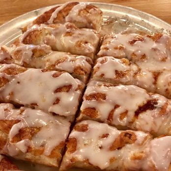 Aviator Pizza & Drafthouse - Cinnamon bread - Pizza Near Me - Austin, Texas