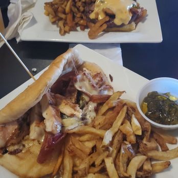 Z Pub & Diner - Jacked Up burger & Sweet and Spicy Chicken Melt - Diners Near Me - Beaver Falls, Pennsylvania Z Pub & Diner - Jacked Up burger & Sweet and Spicy Chicken Melt - Diners Near Me - Beaver Falls, Pennsylvania