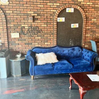 Highbrew Coffee - Great vibe. Needs better product. - Coffee & Tea Near Me - Louisville, Kentucky Highbrew Coffee - Great vibe. Needs better product. - Coffee & Tea Near Me - Louisville, Kentucky