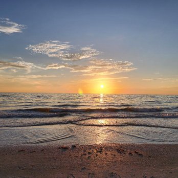 Fifty Gulfside Condominium - Perfect view as you turn the corner from Unit 109 to watch the beautiful sunrise. - Hotels Near Me - Indian Rocks Beach, Florida Fifty Gulfside Condominium - Perfect view as you turn the corner from Unit 109 to watch the beautiful sunrise. - Hotels Near Me - Indian Rocks Beach, Florida