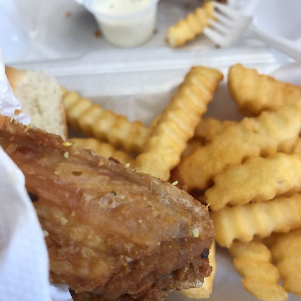 Hairy fried wings???? Disgusting Hairy fried wings???? Disgusting