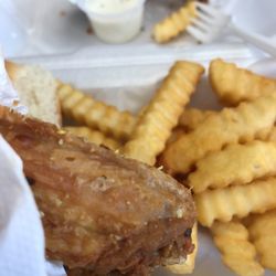 Maryland Fried Chicken - Hairy fried wings???? Disgusting