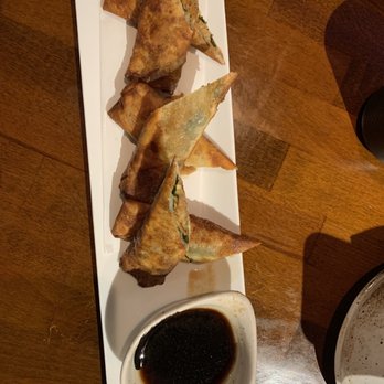 Wasan Brooklyn - Garlic Chicken Spring Roll - Japanese Near Me - Brooklyn, New York Wasan Brooklyn - Garlic Chicken Spring Roll - Japanese Near Me - Brooklyn, New York