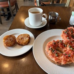 R Farmers' Market & Kitchen
