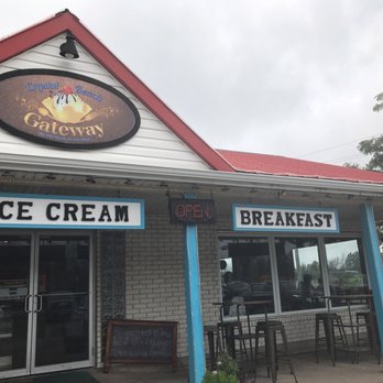 Crystal Beach Gateway - the front of the ice cream shop - Canadian (New) Near Me - Fort Erie, Ontario Crystal Beach Gateway - the front of the ice cream shop - Canadian (New) Near Me - Fort Erie, Ontario