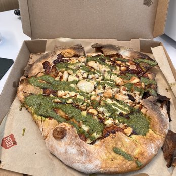 MOD Pizza - It's all burned . That's just disrespectful, I don't know what went thru y'all's minds to give me  this or think this is okay to serve - Pizza Near Me - Houston, Texas