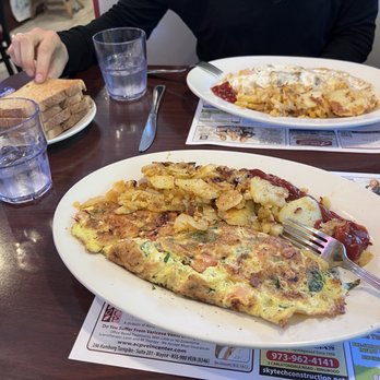 Lakeside Diner - Custom omelette - Diners Near Me - Ringwood, New Jersey Lakeside Diner - Custom omelette - Diners Near Me - Ringwood, New Jersey