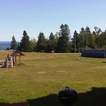 Lake Breeze Motel Resort - view of property, pool on R... playground on L... Lake Superior straight ahead!! - Hotels Near Me - Duluth, Minnesota Lake Breeze Motel Resort - view of property, pool on R... playground on L... Lake Superior straight ahead!! - Hotels Near Me - Duluth, Minnesota